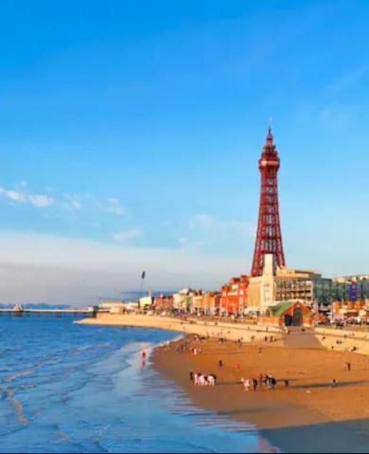 Xxhot Tubxx 4Bed Semi, Sleeps 8, 2 Bathrooms Blackpool Exterior photo